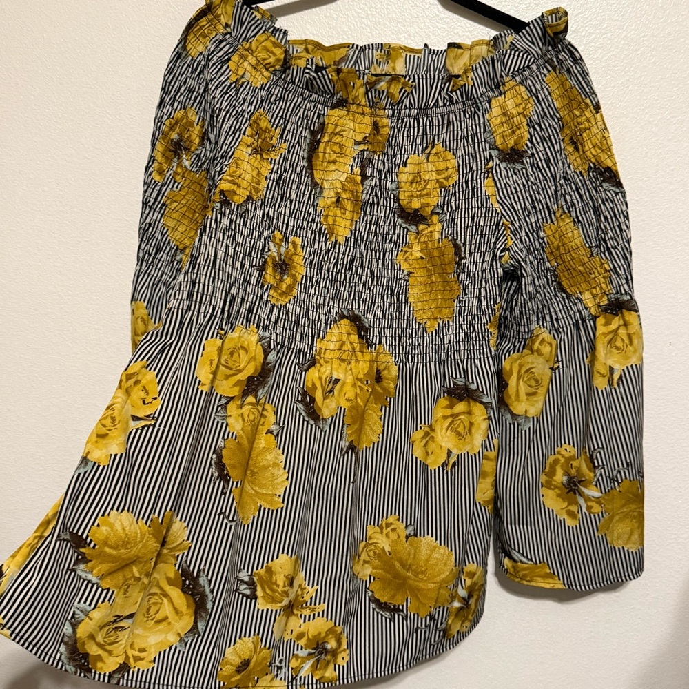 Mileage Yellow Floral with Black Striped Blouse 2X - Picture 3 of 7